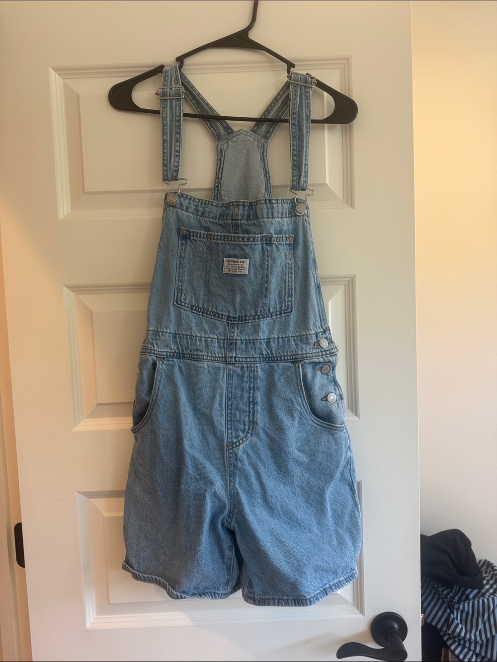 Women’s Levi overall shorts